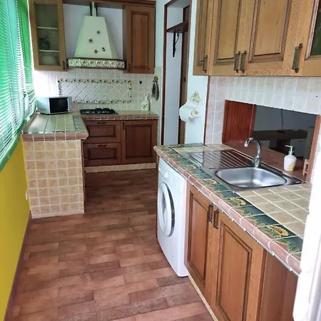 Tusa Apartment *